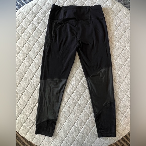 SWEATY BETTY Small Black 7/8 Power Moto Leggings Originally $100 Excellent Cond - Picture 5 of 6